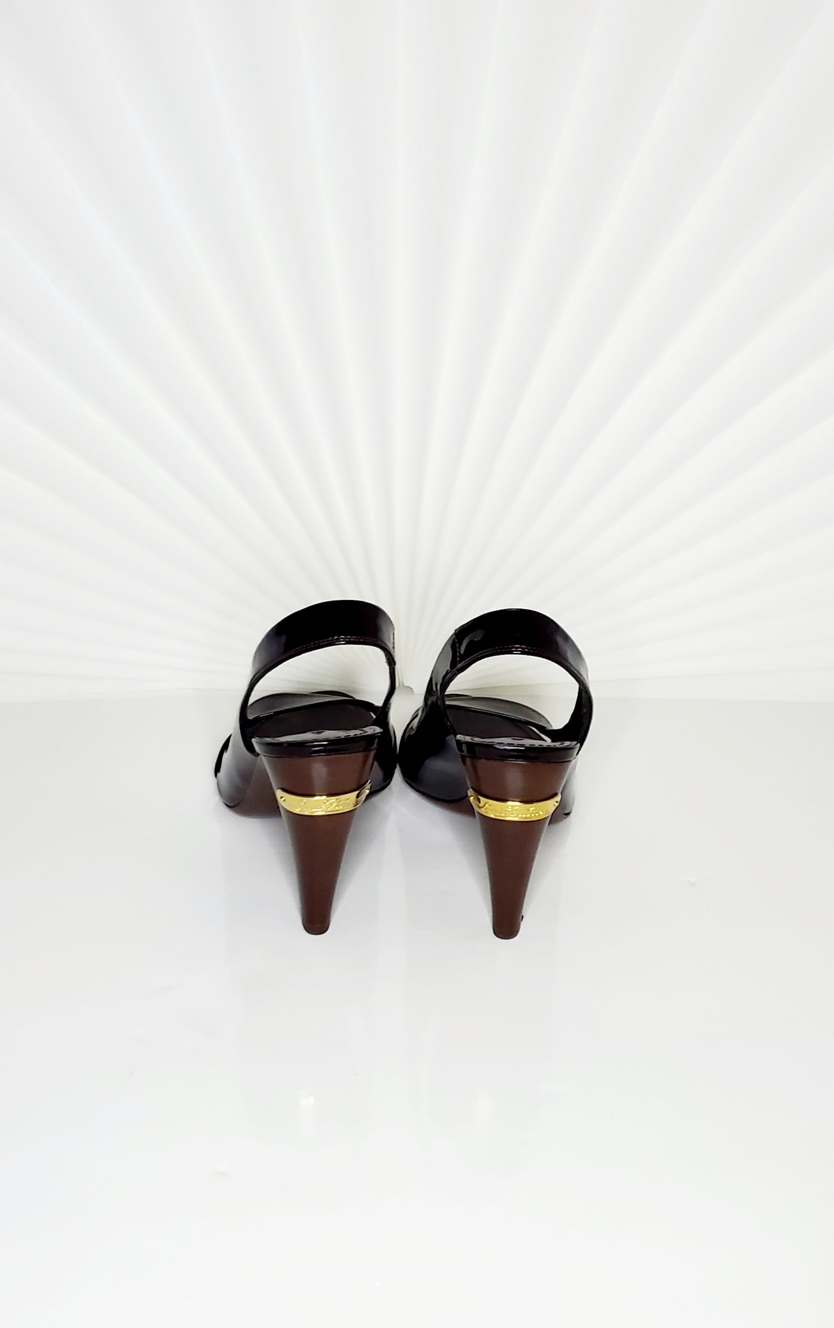 Sandals Louis Vuitton *5-10908-26